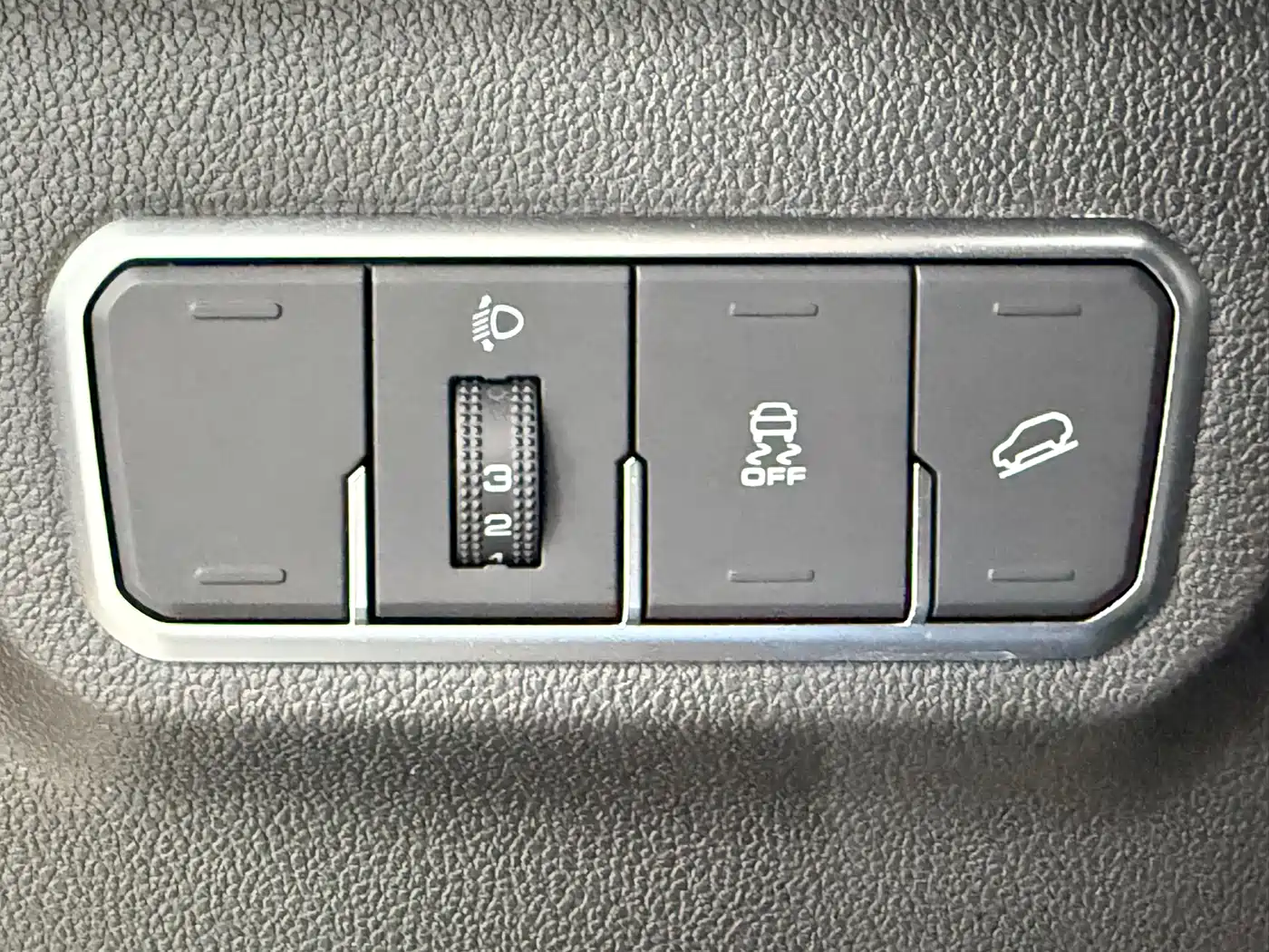 Haval M6 2021 PLUS 1.5T DCT Luxury Smart Connect фото 14