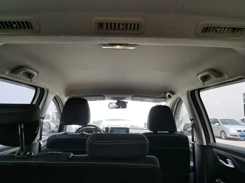 Baojun 730 2019 2019 1.5T CVT Fashion 7-Seater China V