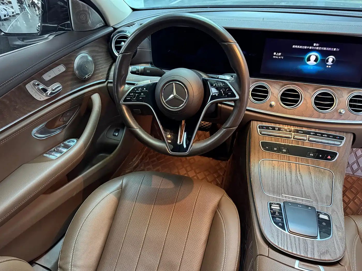 Mercedes-Benz E-Class 2020 E 300 L Fashion фото 7
