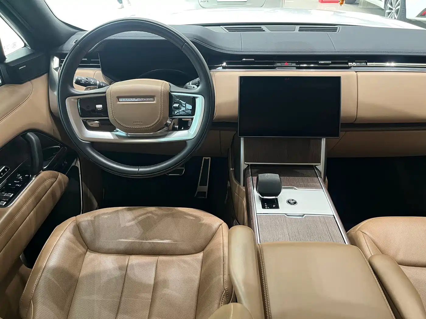 Land Rover Range Rover 2024 2024 3.0 L6 400PS Golden Age Extended 7-Seater