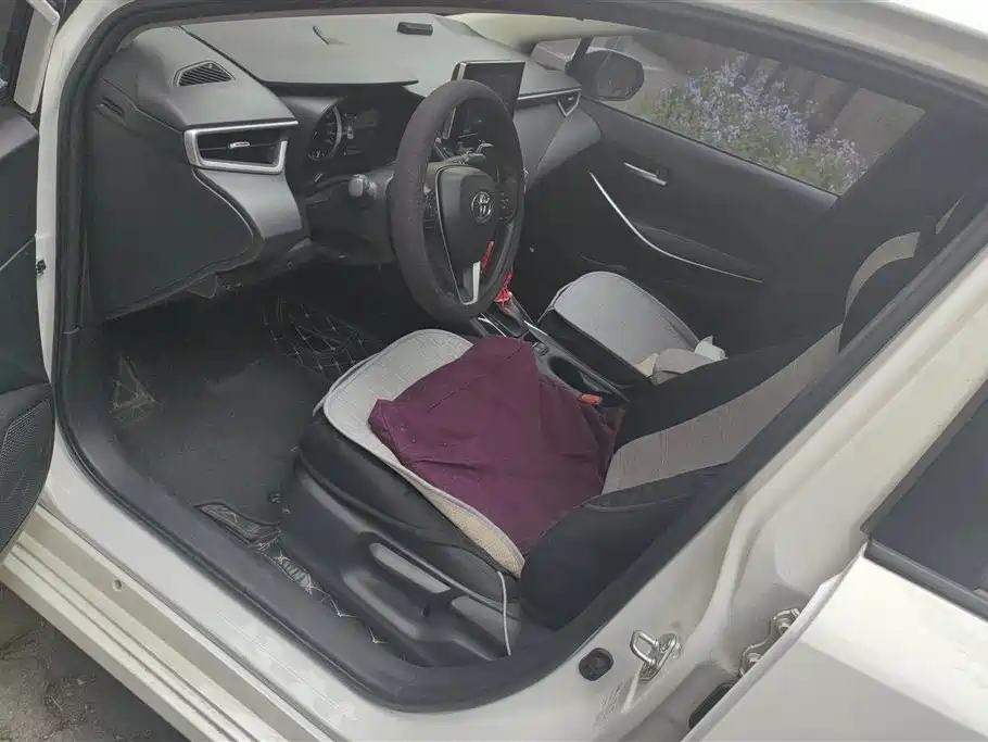 Toyota Corolla 2022 Hybrid 1.8L E-CVT Pioneer Edition фото 9
