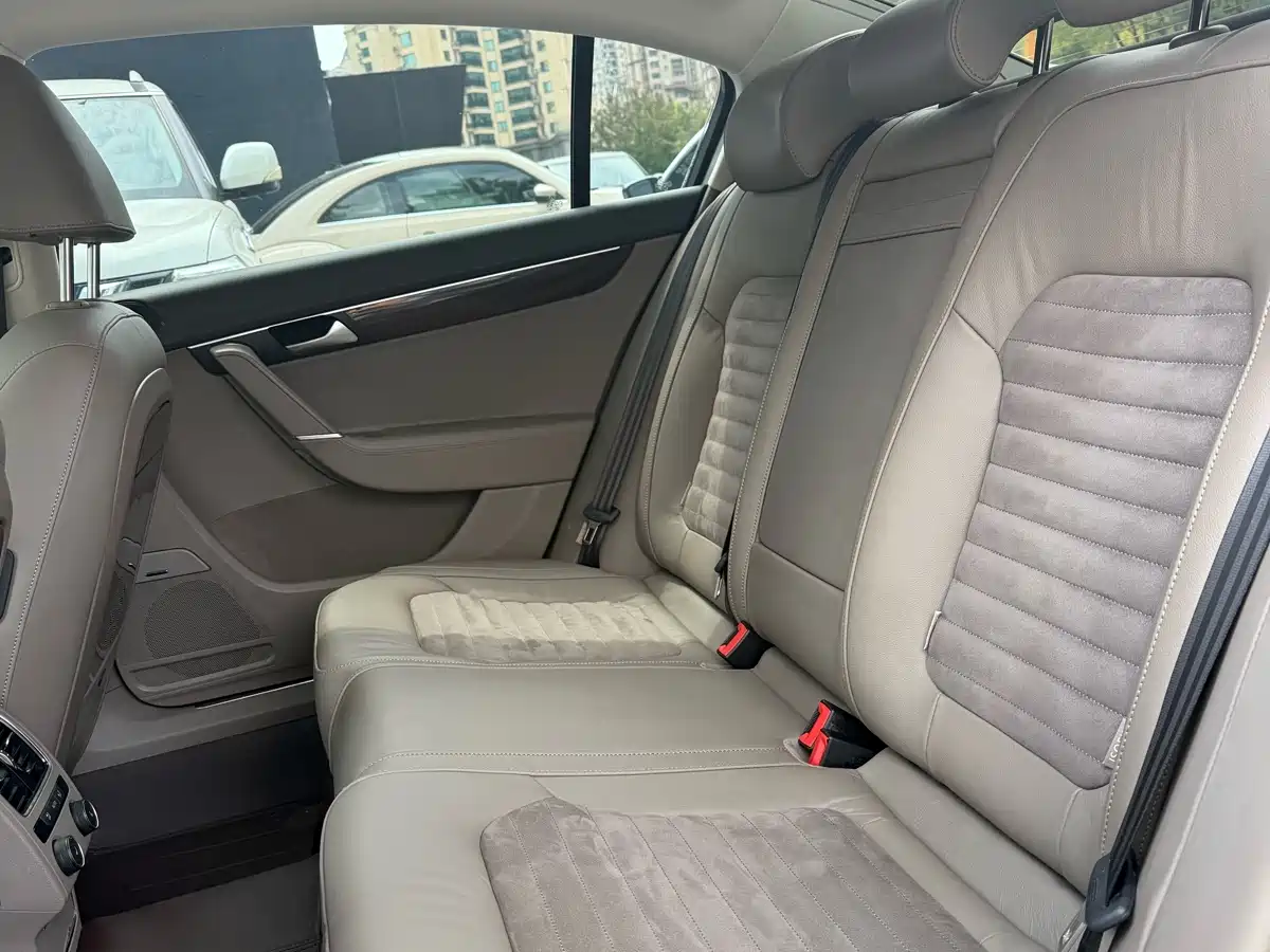 Volkswagen Magotan 2015 Facelift 1.8TSI Premium фото 6