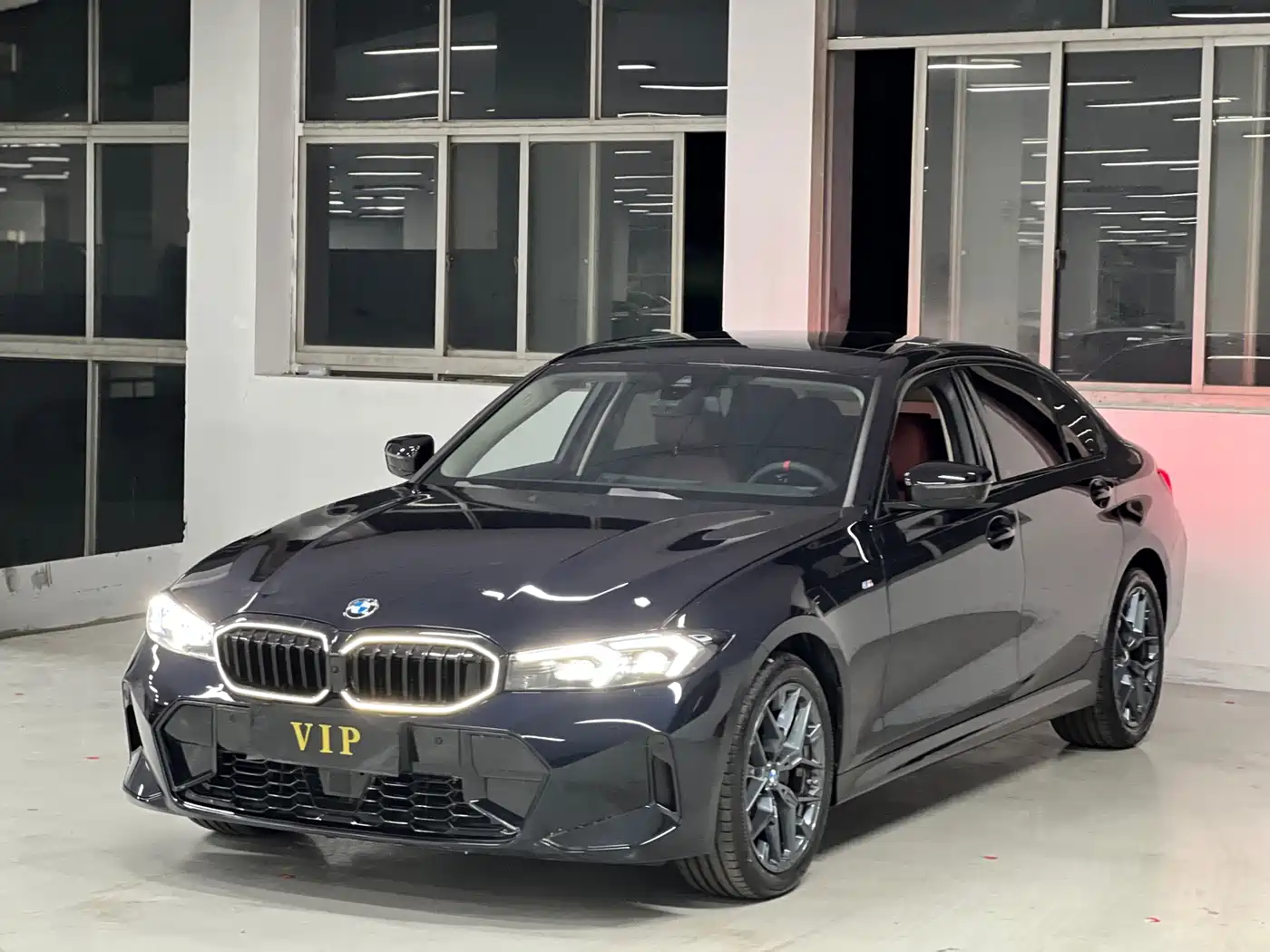 BMW 3 Series 2026 330Li M Sport Shadowline Package