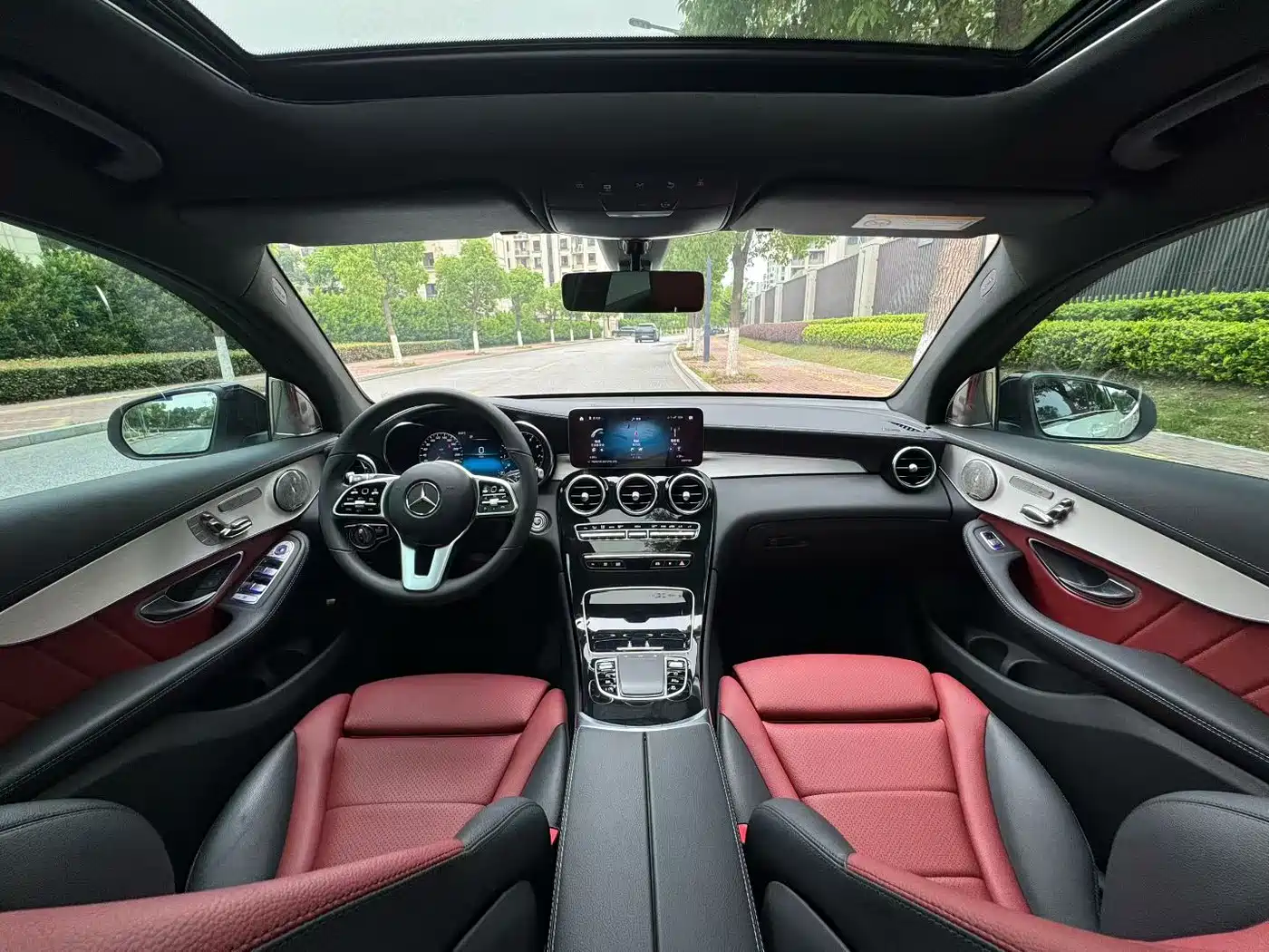 Mercedes-Benz GLC Coupe 2022 Facelift GLC 260 4MATIC Coupe SUV фото 7