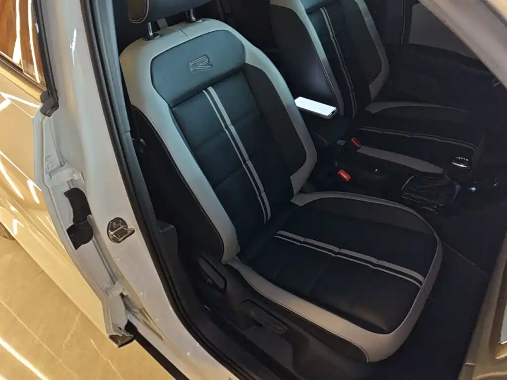 Volkswagen T-Roc, миниатюра 25