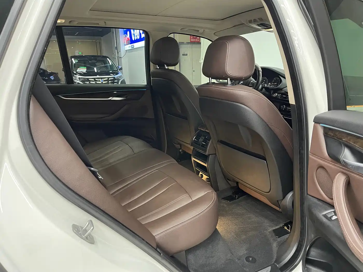 BMW X5 (Import) 2017 xDrive28i фото 12