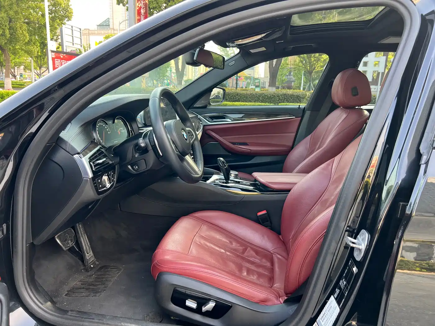 BMW 5 Series 2018 530Li Premium M Sport Package фото 5