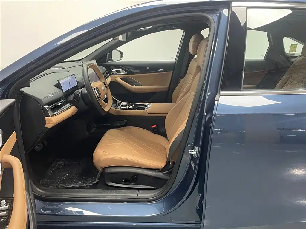 Geely Galaxy Galaxy A7 2025 EM-i фото 10