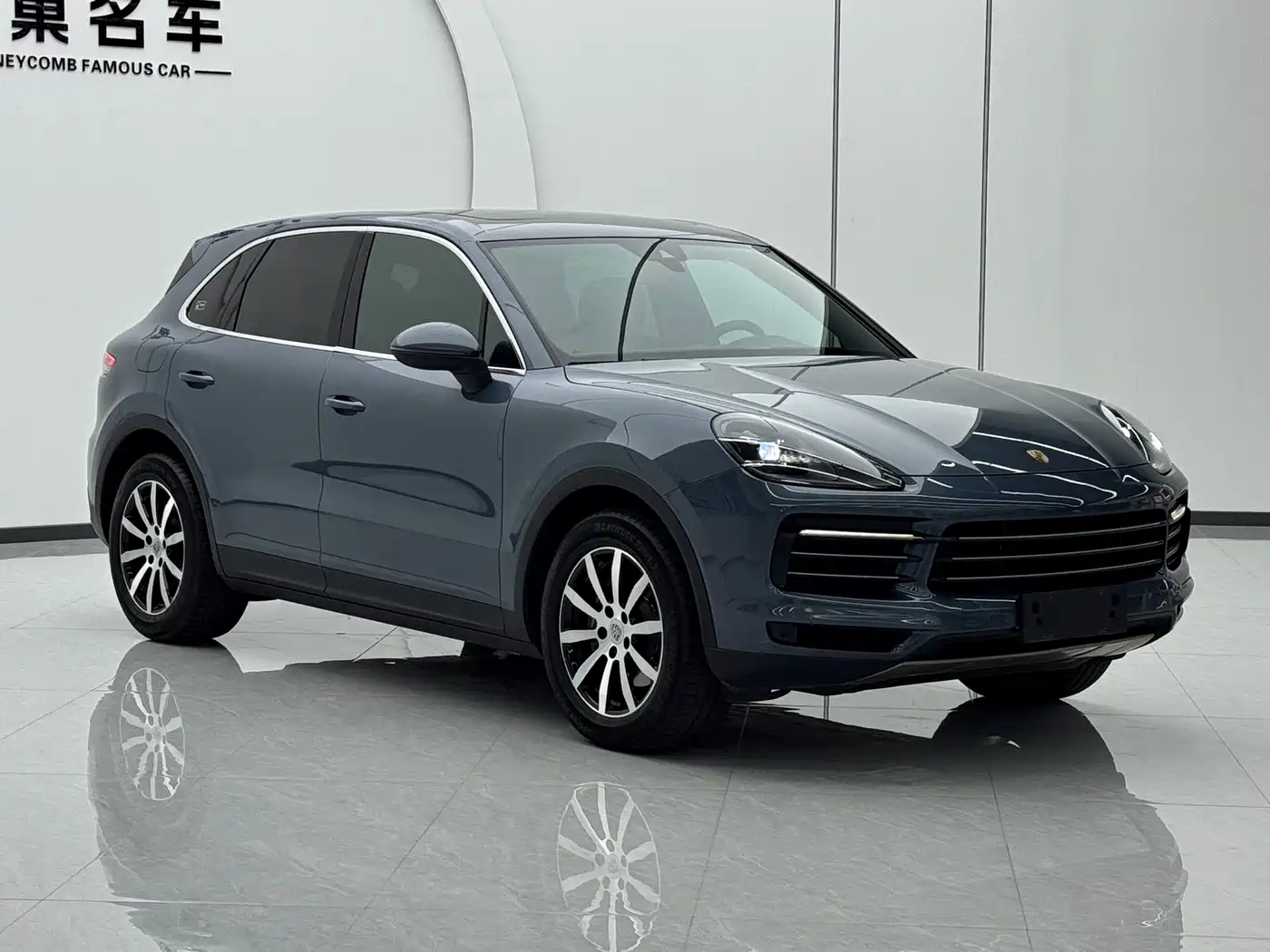 Porsche Cayenne 2018 Cayenne 3.0T фото 2