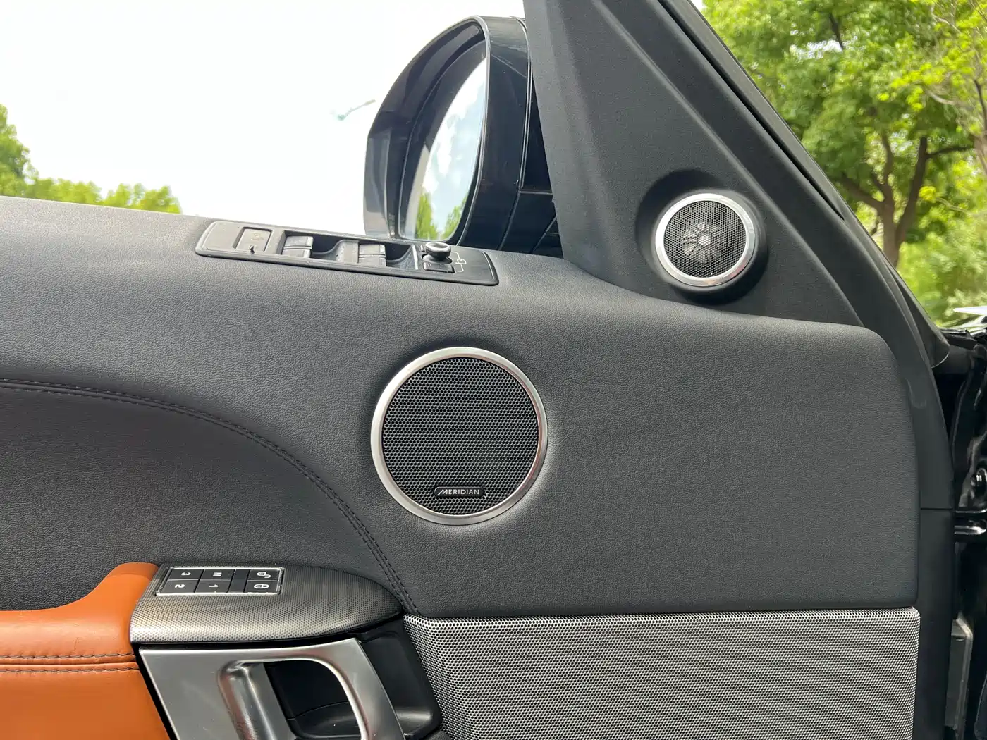 Land Rover Range Rover Sport 2016 Model 3.0 SC V6 HSE DYNAMIC фото 6