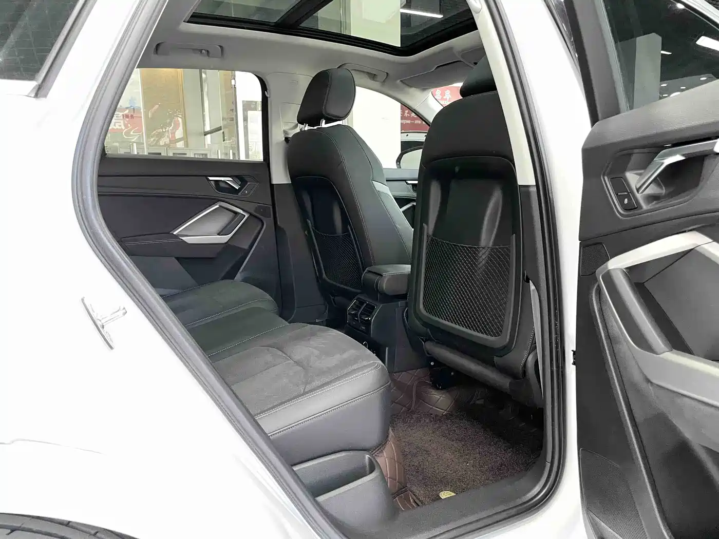 Audi Q3 2023 35 TFSI Fashion Dynamic (1.4T) фото 13