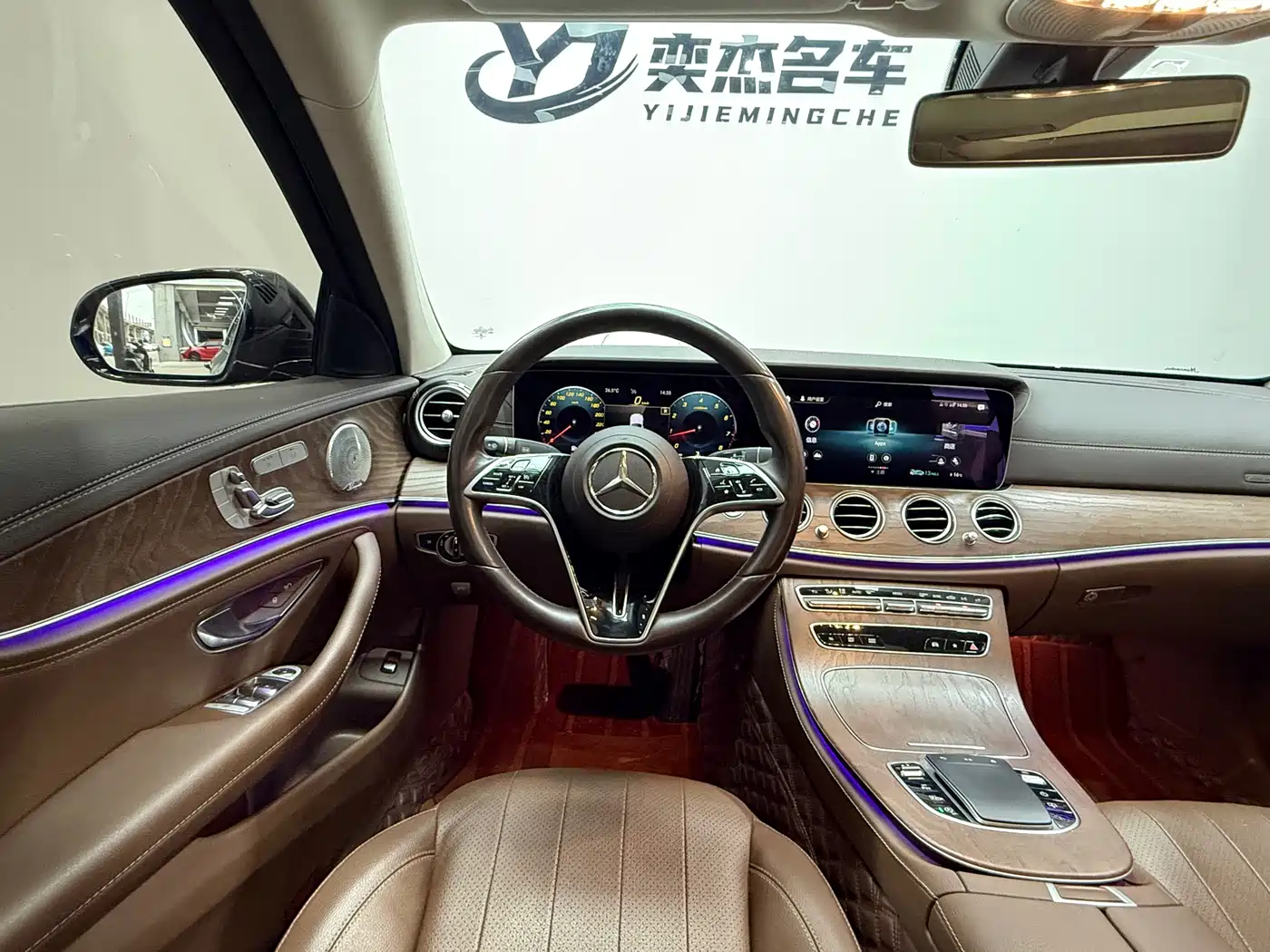MERCEDES-BENZ E-CLASS