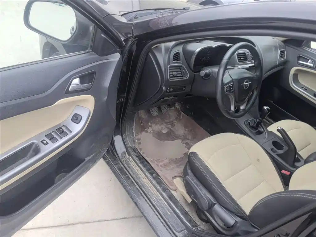 Haima Familia 2015 2014 M5 1.6L Manual Elite