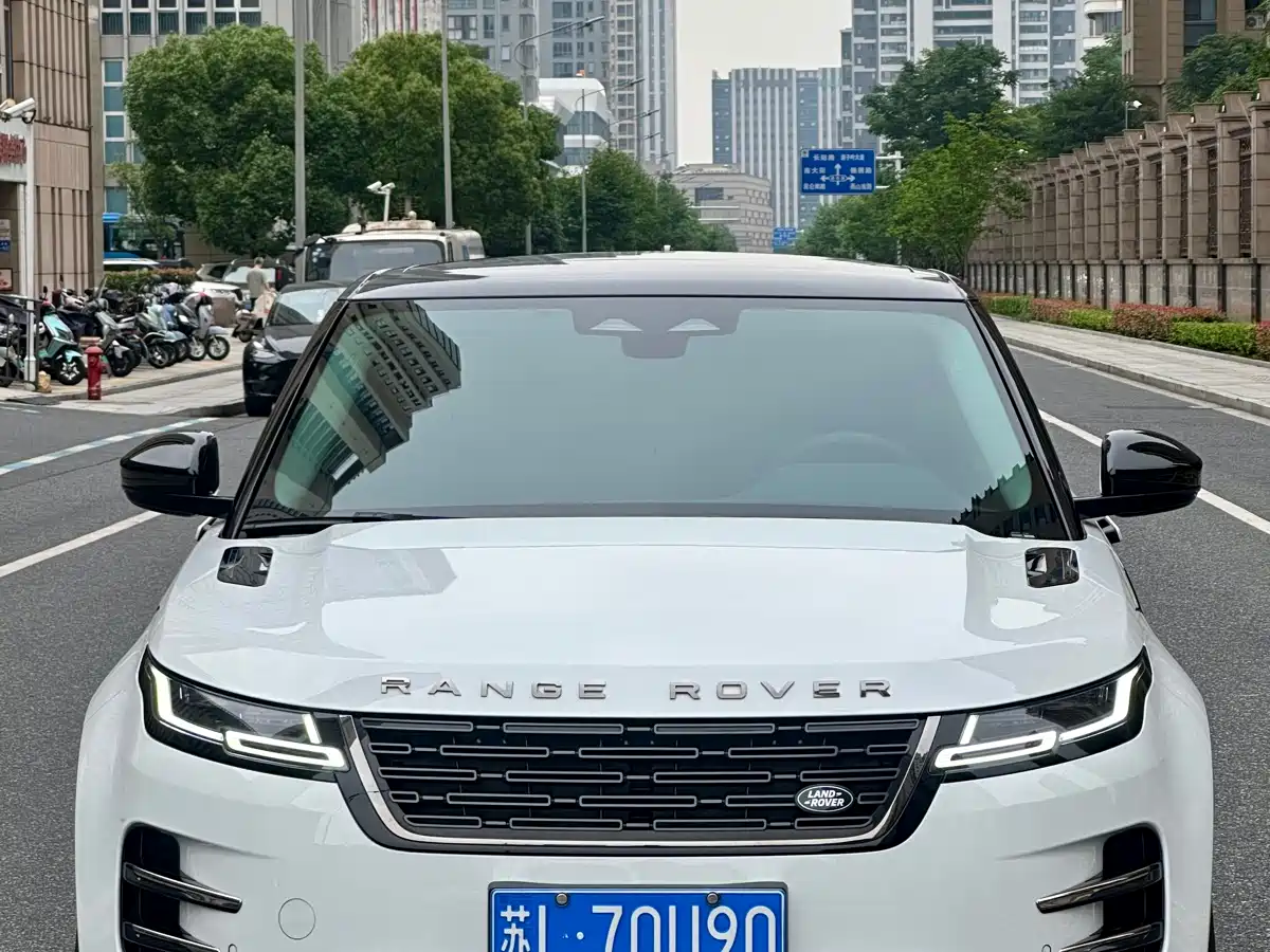 Land Rover Range Rover Evoque 2024 Range Rover Evoque L 249PS Light Master Edition фото 10