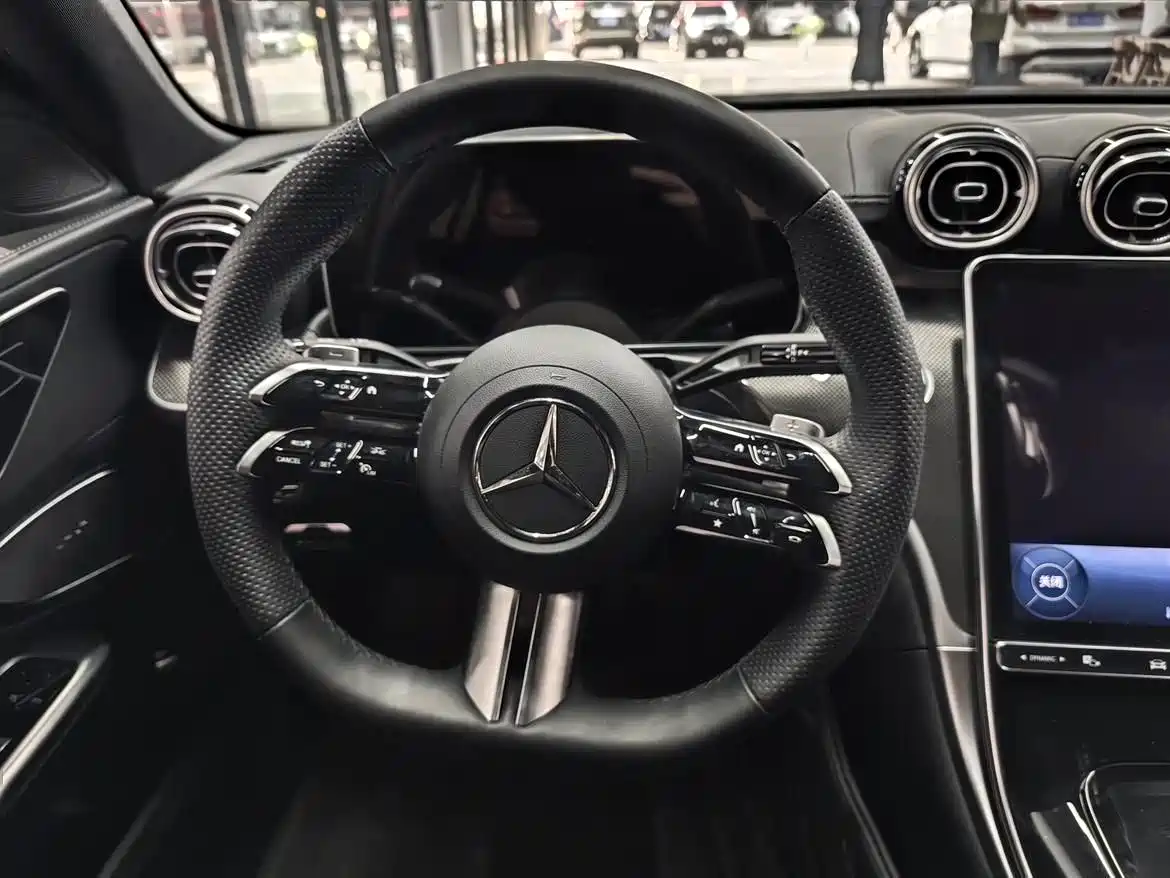 Mercedes-Benz C-Class 2023 C 260 L Sport фото 4