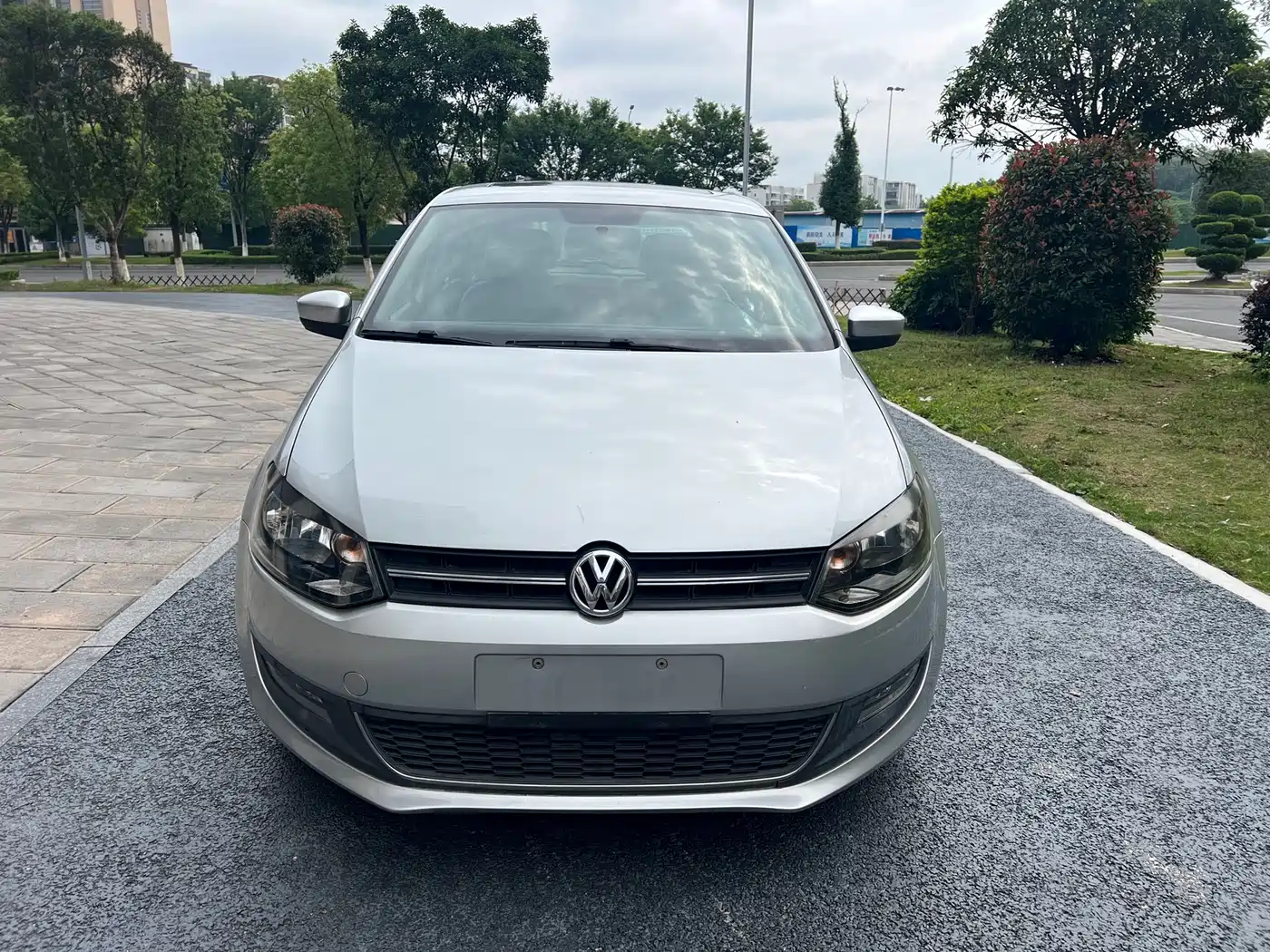 Volkswagen Polo 2011 1.4L Automatic Cool Edition фото 3