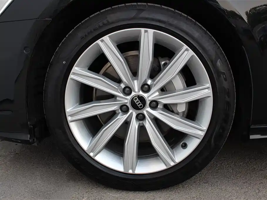 Audi A6L 2024 45 TFSI Premium Dynamic фото 13