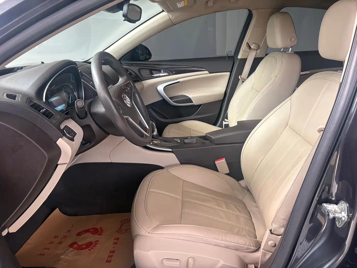 Buick Regal 2015 2.0L Elite Fashion Model фото 14