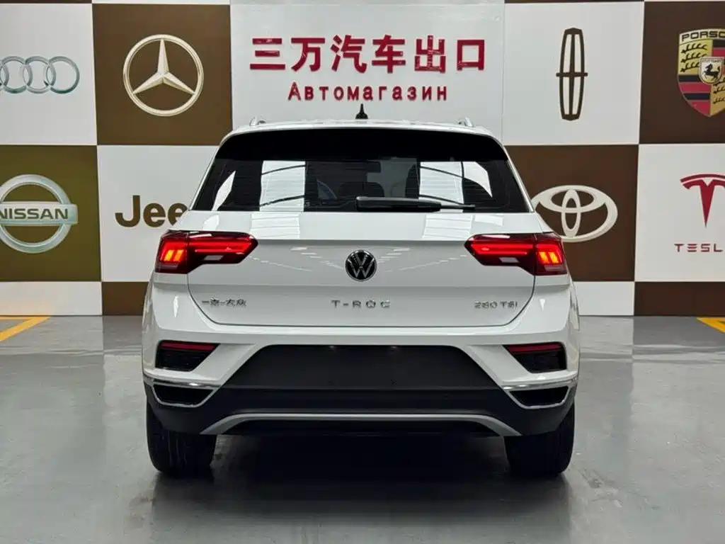صورة 5 - Volkswagen T-ROC