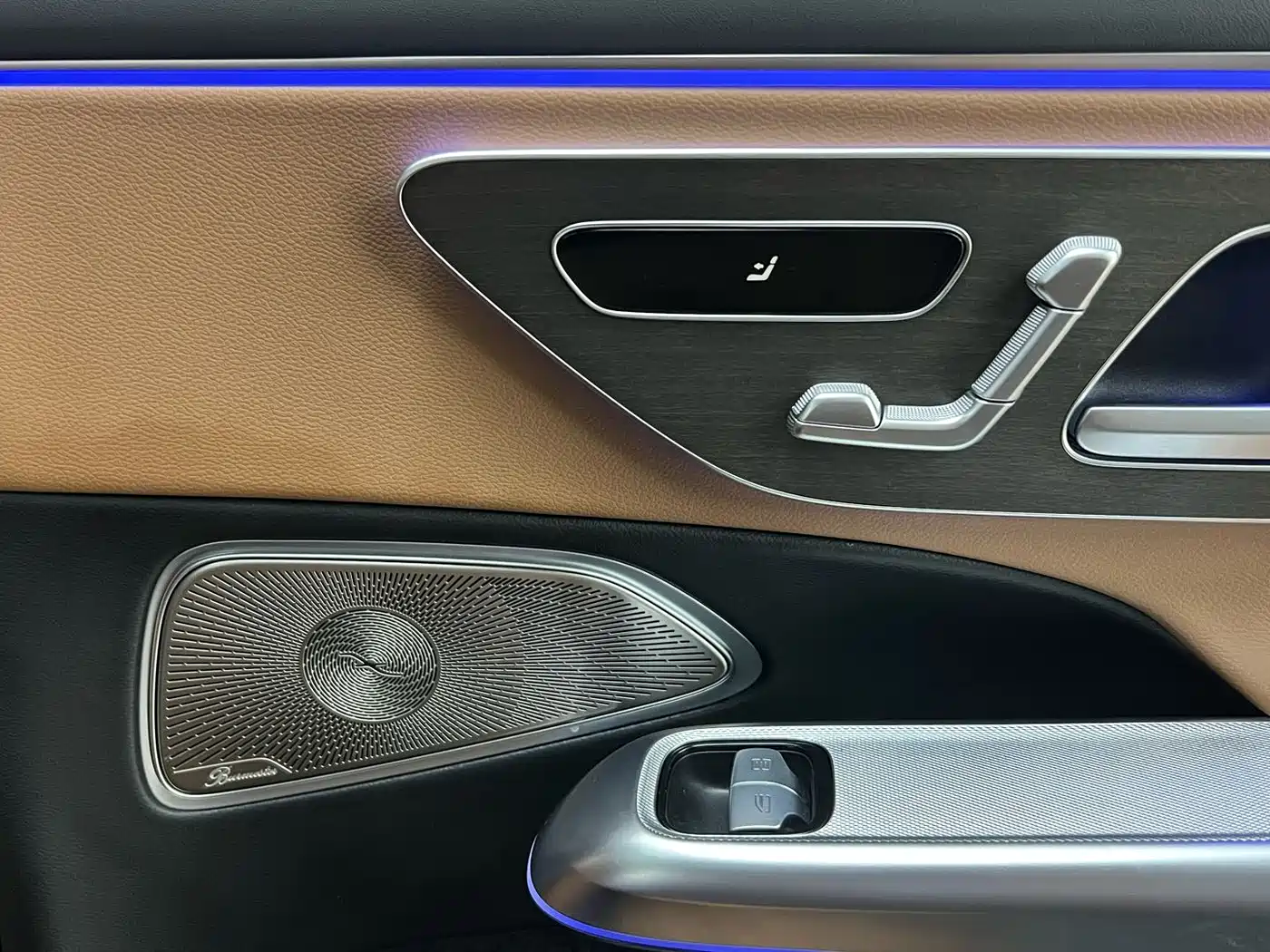 Mercedes-Benz E-Class 2024 Model E 300 L Luxury фото 21