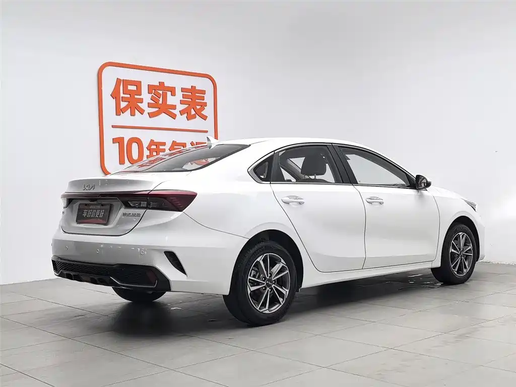 Kia K3 2023 Model 1.5L CVT Luxury Edition фото 2