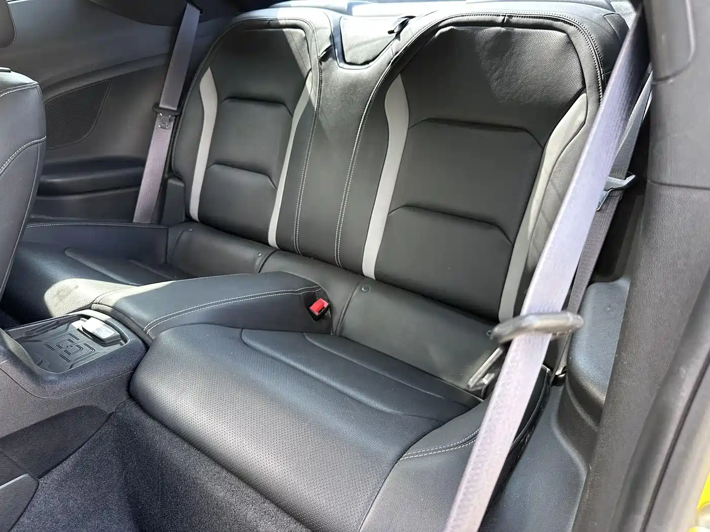 Chevrolet Camaro 2017 2.0T RS фото 5