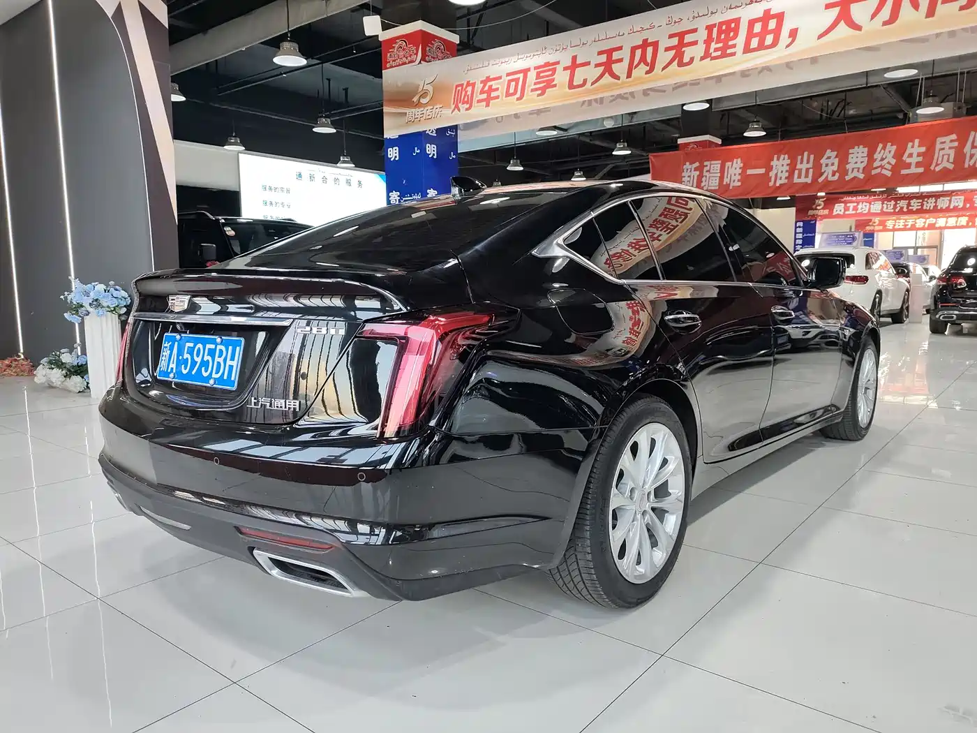 CADILLAC CT5