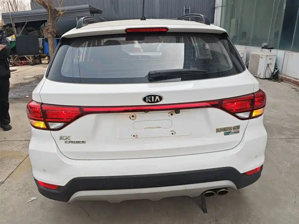 Kia KX CROSS 2018 1.6L Automatic Smart Sunroof Edition фото 4