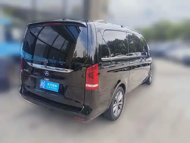 Mercedes-Benz V-Class 2022 V 260 Pilot Edition — фото 5