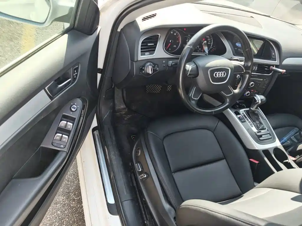 Photo 16 - Audi A4L