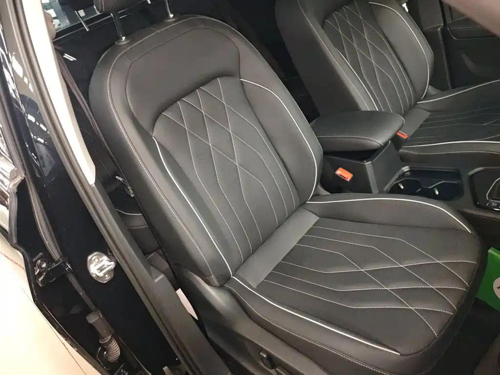 Volkswagen Tiguan L 2022 330TSI Automatic 2WD Smart Edition фото 25
