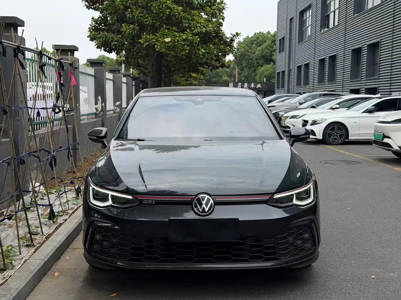 Volkswagen Golf GTI 2021 Facelift 380TSI DSG GTI фото 2
