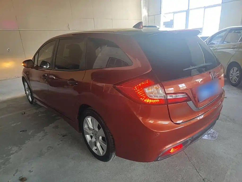 Honda Jade 2016 2016 1.8L Automatic Comfort Elite Version 5-seater