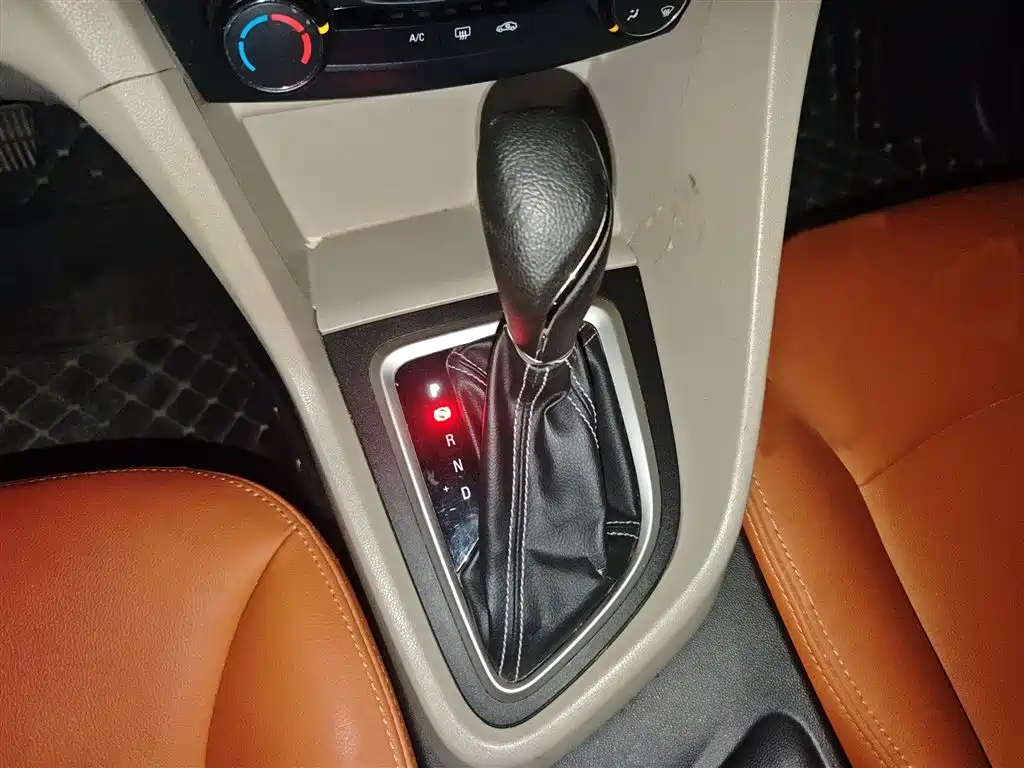 Buick Excelle 2016 15N Automatic Progressive фото 7