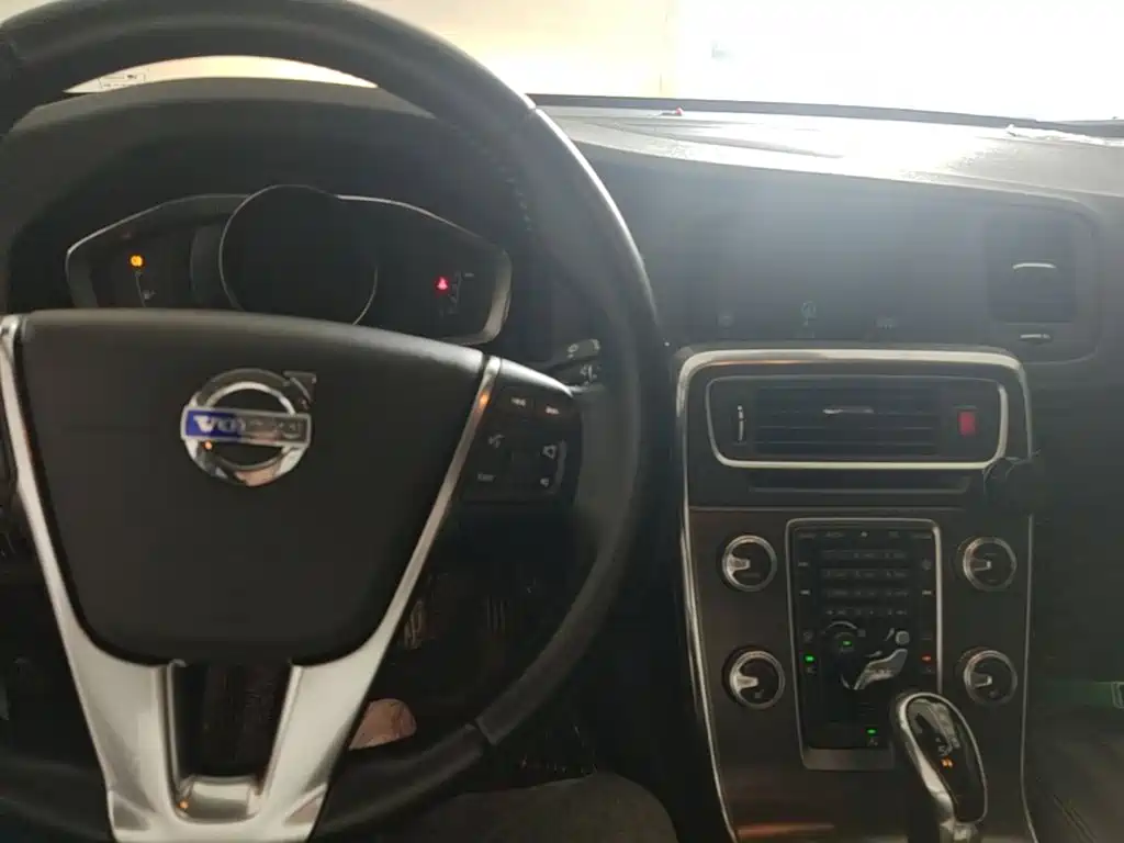 Volvo S60 2015 2015 S60L T5 Smart Control