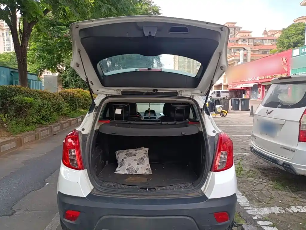 Фото 19 - Buick Encore