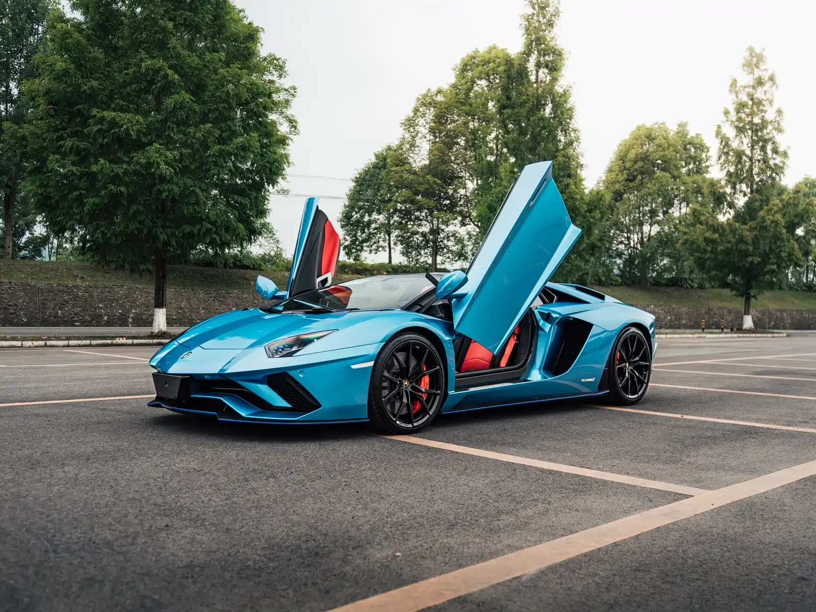 Фото 4 - Lamborghini Aventador
