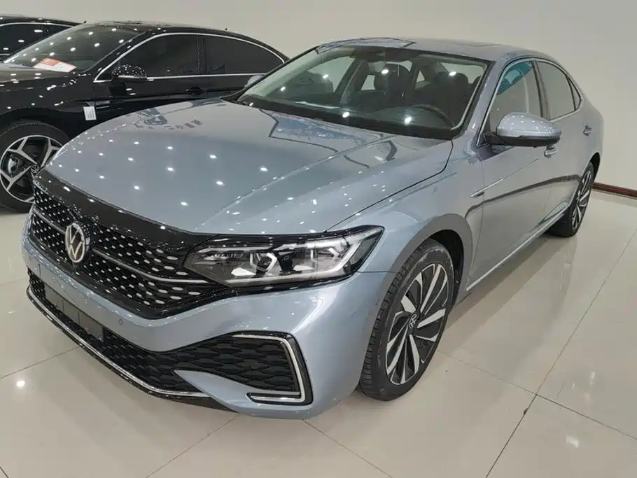 Volkswagen Passat 2021 Model 330TSI Premium Edition