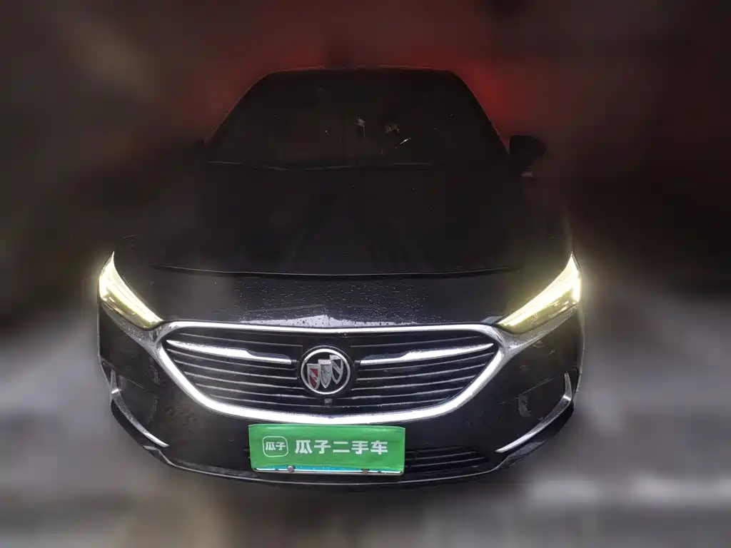 Photo 24 - Buick LaCrosse