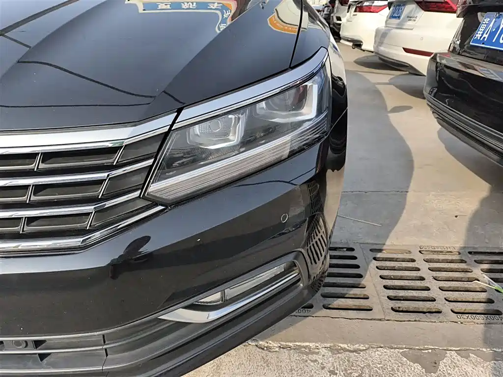 Volkswagen Passat 2017 330TSI DSG Prestige фото 24