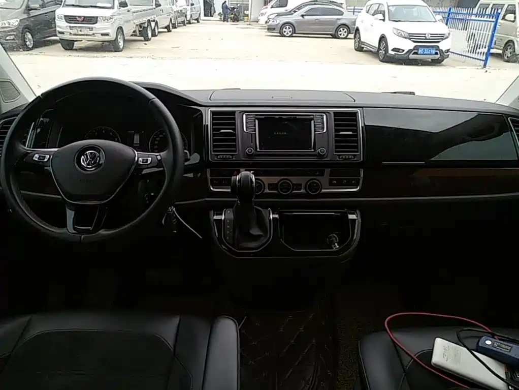 Volkswagen Multivan 2018 2.0TSI 2WD Luxury Edition 7-Seater фото 10
