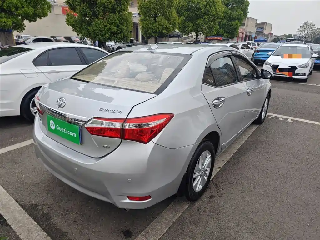 Toyota Corolla 2014 1.6L CVT GL-i фото 7