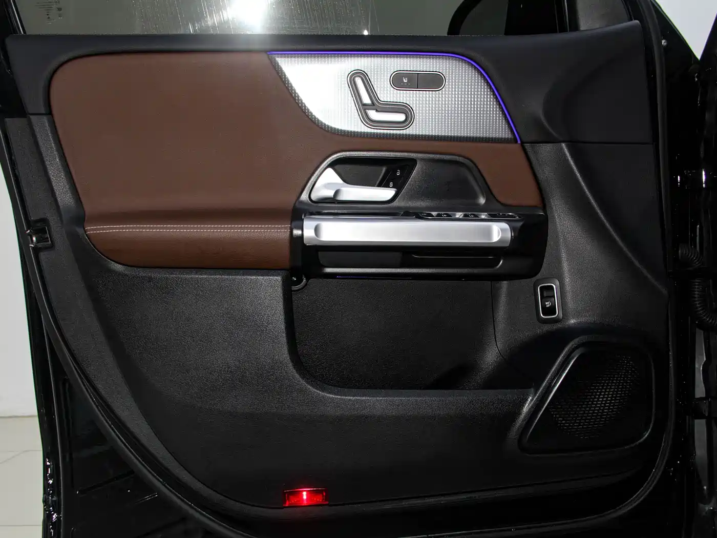 Mercedes-Benz GLB 2023 GLB 220 Style фото 21