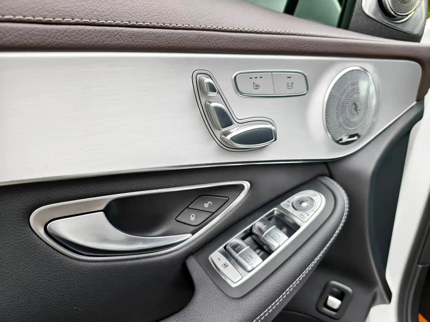 Mercedes-Benz GLC 2022 Facelift III GLC 260 L 4MATIC Dynamic фото 12