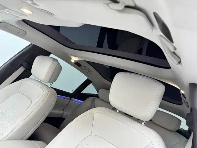 NIO ET7 2025 2024 75kWh Executive Edition