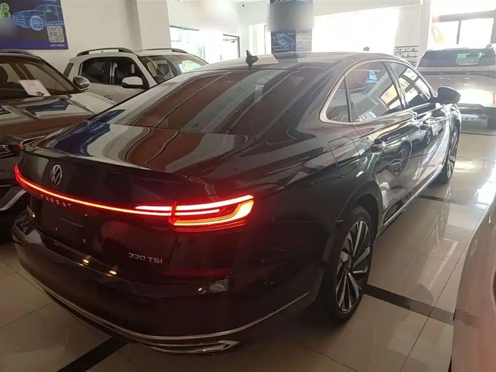 Volkswagen Passat 2023 Facelift 330TSI Elite Edition фото 7