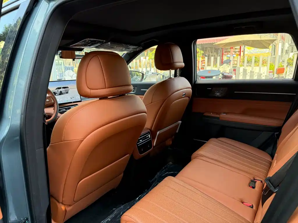 Jetour Shanhai L7 PLUS 2026 2025 Base Model 7-Seater