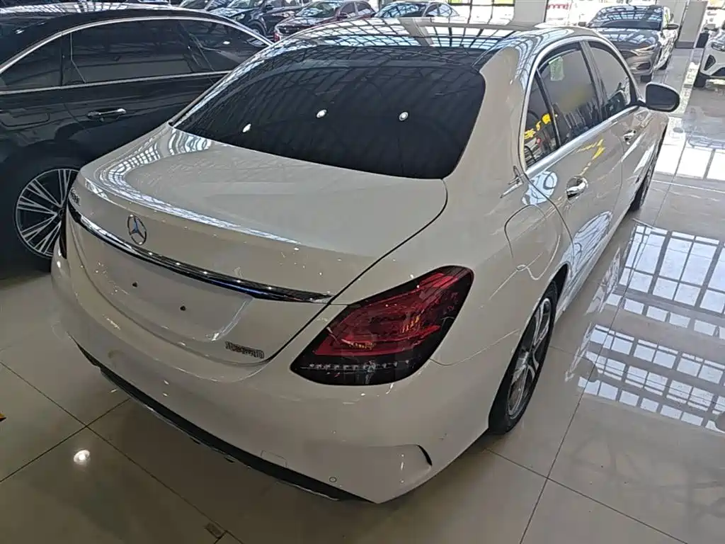 MERCEDES-BENZ CLASS C