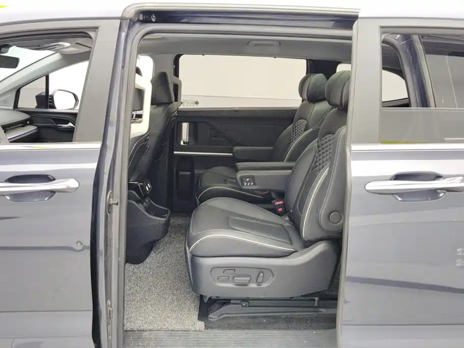 Hyundai Custo 2023 2021 380TGDi Smart Love Premium LUX Premium