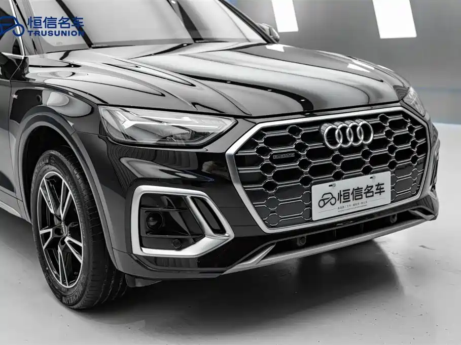 Audi Q5L 2022 40T Fashion Dynamic фото 9